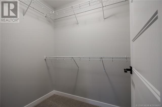 902 Pacific Way W, Lethbridge House For Sale