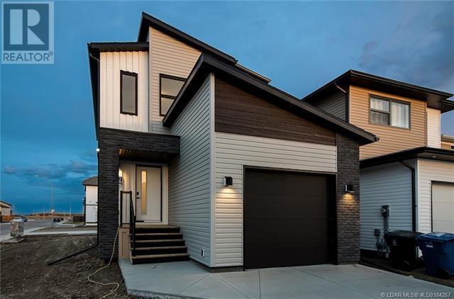 902 Pacific Way W, Lethbridge House For Sale