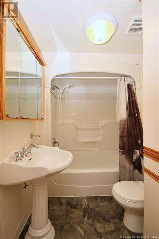 5002 49 Street, Sedgewick House For Sale