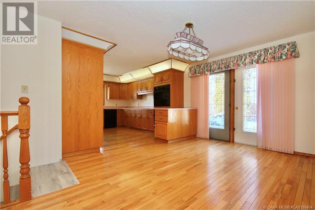 5002 49 Street, Sedgewick House For Sale