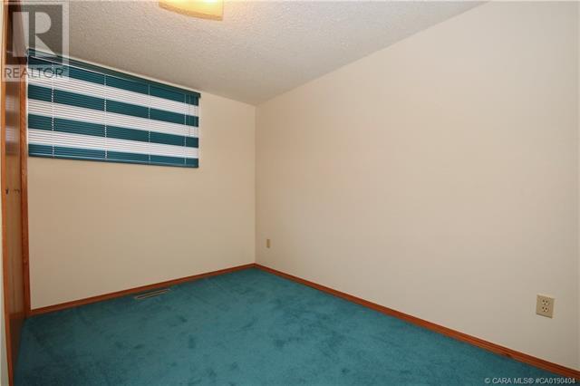 5002 49 Street, Sedgewick House For Sale