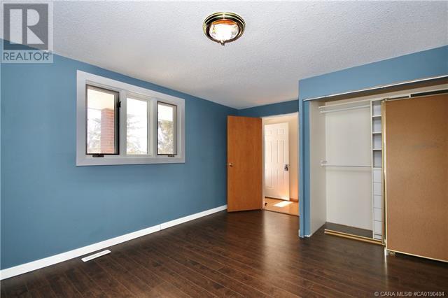 5002 49 Street, Sedgewick House For Sale