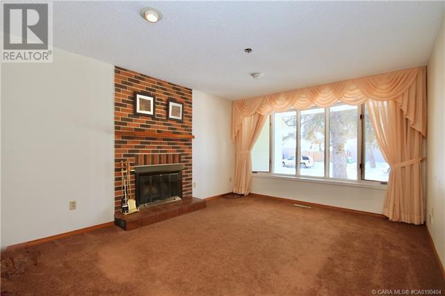 5002 49 Street, Sedgewick House For Sale