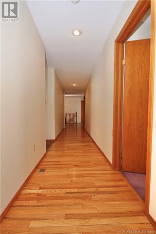 5002 49 Street, Sedgewick House For Sale