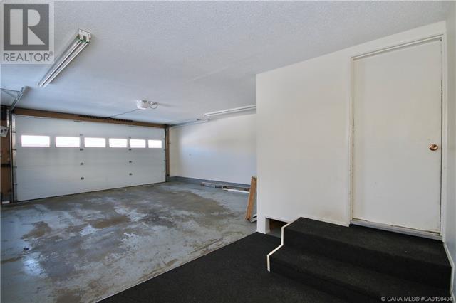 5002 49 Street, Sedgewick House For Sale