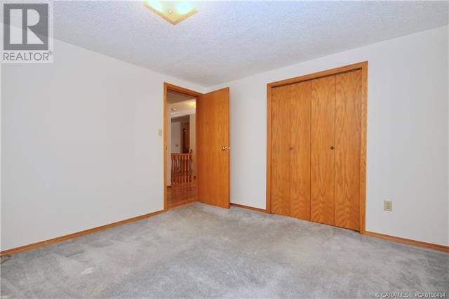 5002 49 Street, Sedgewick House For Sale