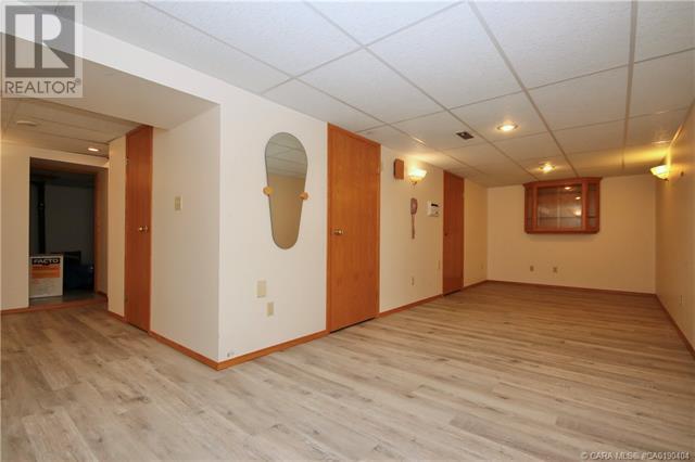 5002 49 Street, Sedgewick House For Sale