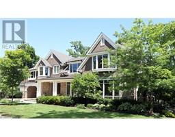 11 HOWARD Avenue