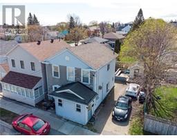 242 SIMCOE Street