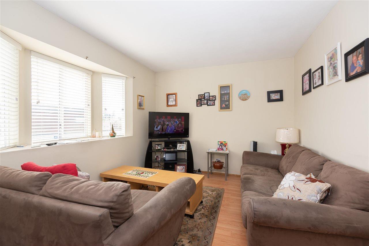 66 W 41st Avenue, Vancouver, British Columbia  V5Y 2R9 - Photo 11 - R2578363