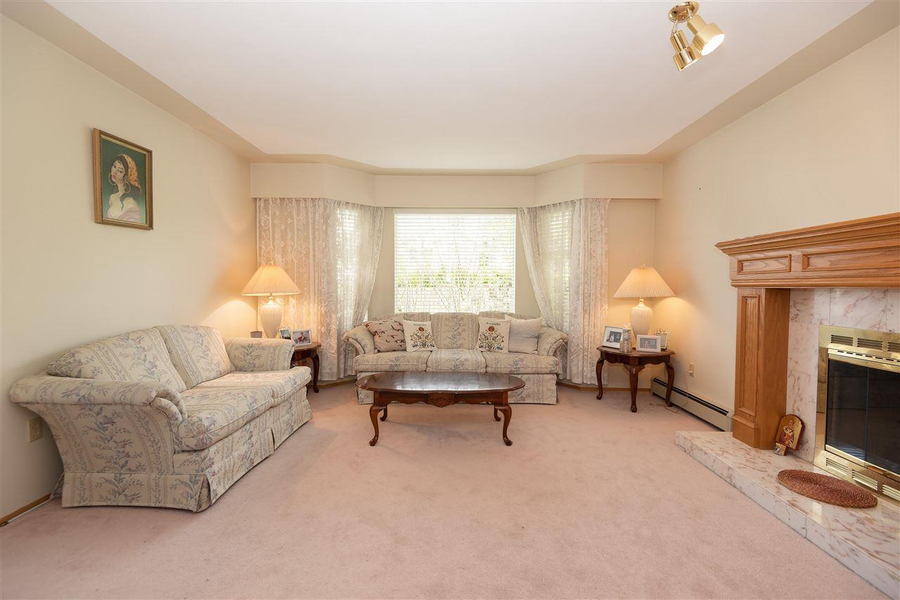 66 W 41st Avenue, Vancouver, British Columbia  V5Y 2R9 - Photo 3 - R2578363