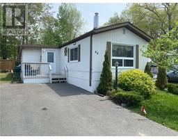 80 GEORGIAN GLEN Drive