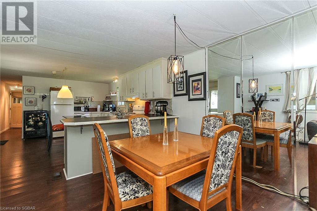 73 Glen Drive, Wasaga Beach, Ontario L9Z 1K8 (23272569) Blue