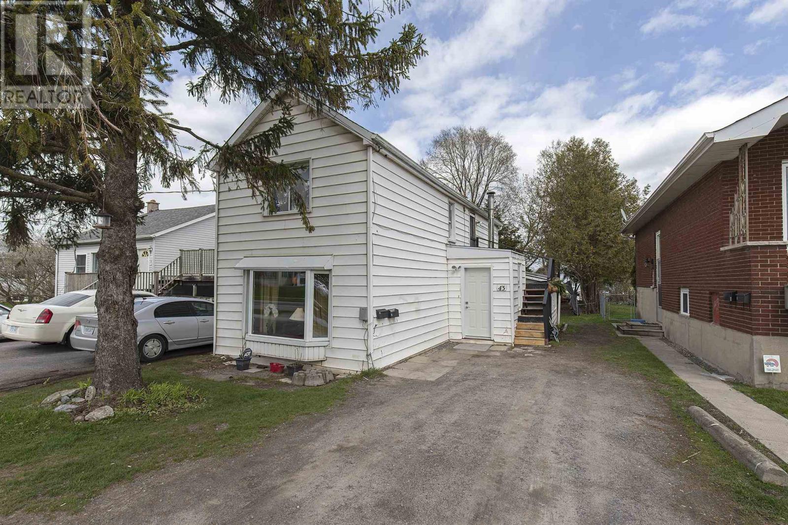 Listings Royal LePage Real Estate Royal LePage ProAlliance Realty Brokerage