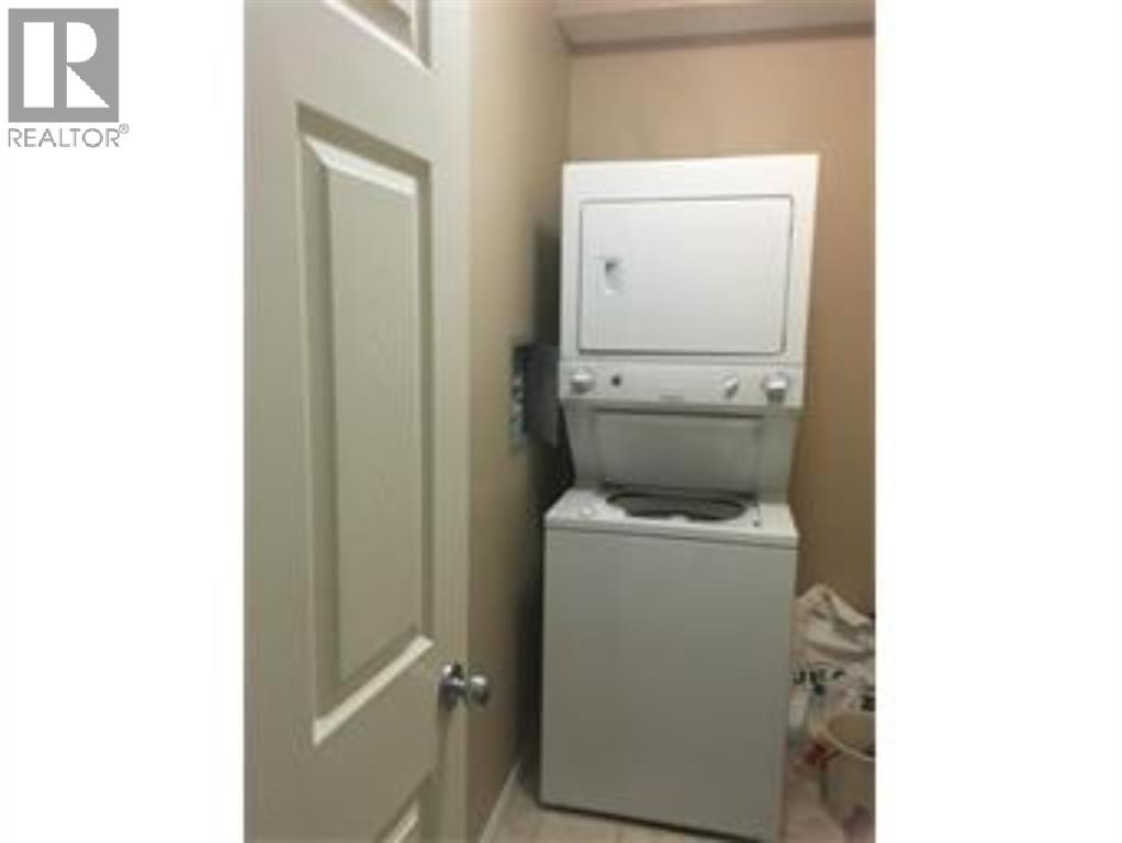 #201, 9810 94 Street, Peace River, Alberta  T8S 0A1 - Photo 7 - A1054830