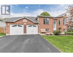 9 BIRCHMOUNT Circle