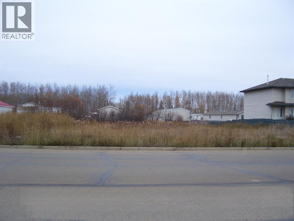 10820 100 Avenue, High Level, Alberta  T0H 1Z0 - Photo 1 - A1027569