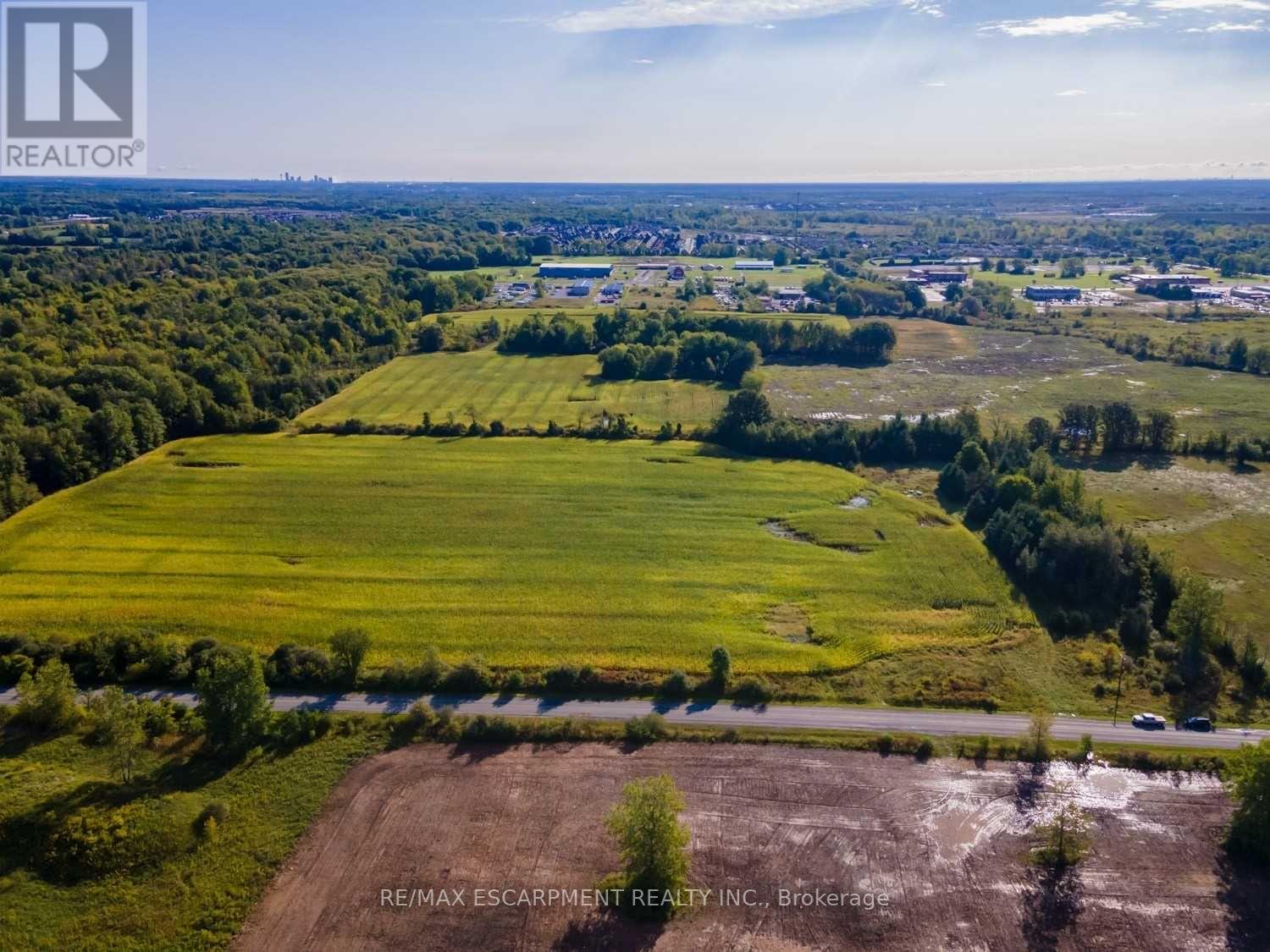 227 Es Cataract Rd, Thorold, Ontario  L3C 3G7 - Photo 3 - X5375000