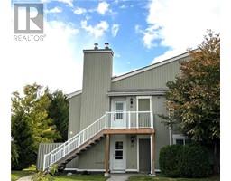 19 DAWSON Drive Unit# 62