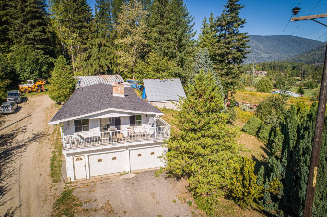 2402 Silver King Road, Nelson, British Columbia  V1L 1C9 - Photo 2 - 2454187