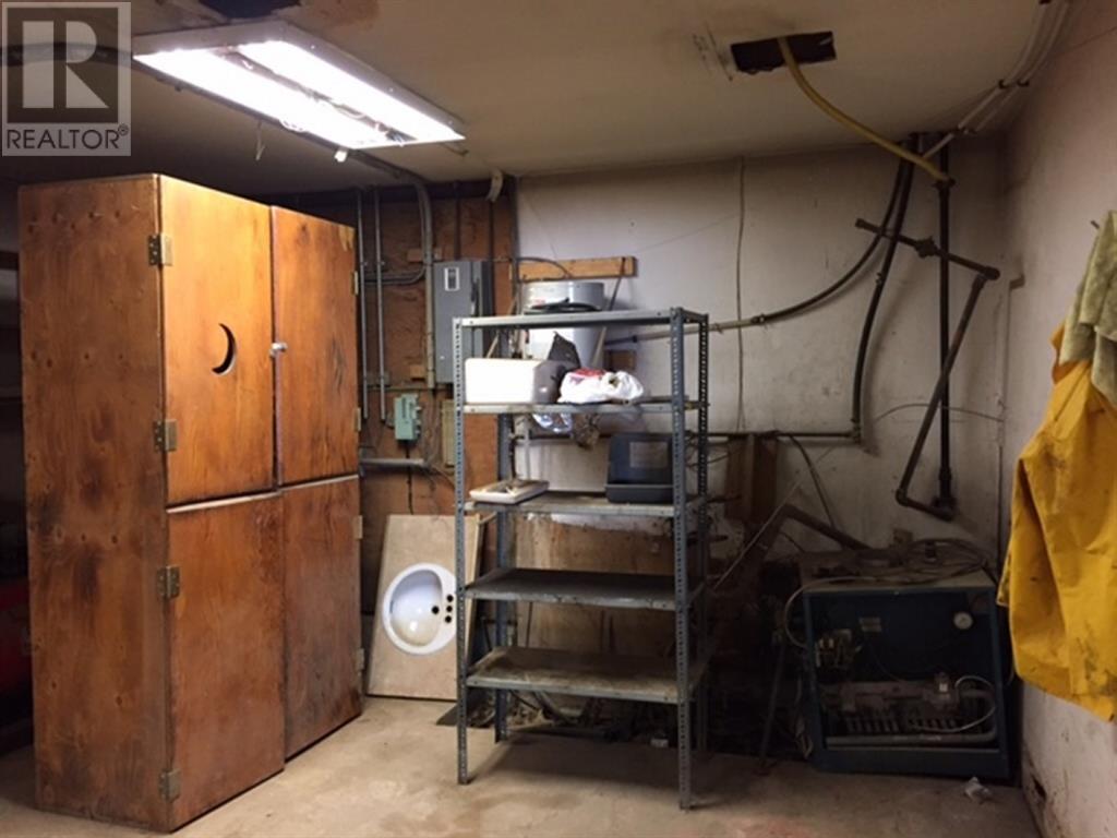 2 Banff Avenue, Rainbow Lake, Alberta T0H 2Y0 - Photo 3 - A1048164