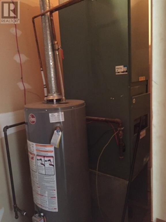 2 Banff Avenue, Rainbow Lake, Alberta T0H 2Y0 - Photo 17 - A1048164