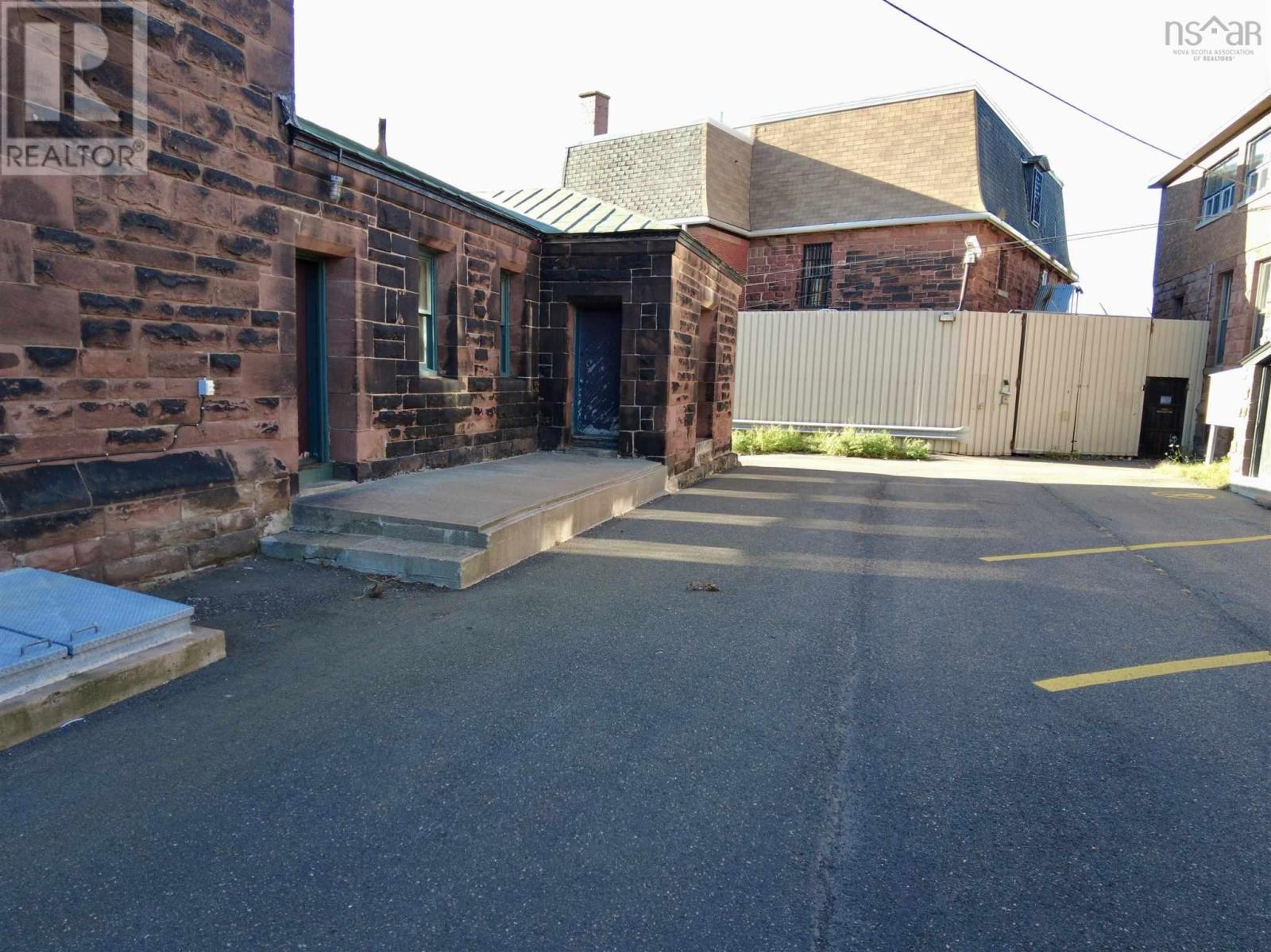 50 Victoria Streets, Amherst, Nova Scotia B4H 1Y6