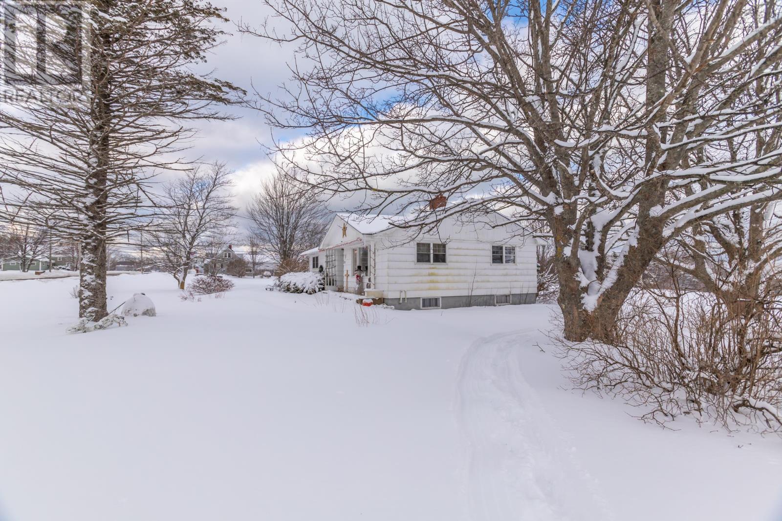 239 303 Highway, Conway, Nova Scotia B0V 1A0 (23936271