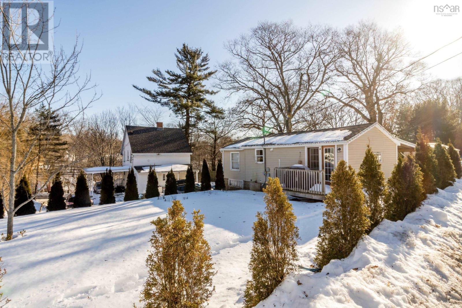 230 Cornwallis Street, Kentville, Nova Scotia B4N 2E8 230 Cornwallis Street, Kentville, Nova Scotia B4N 2E8