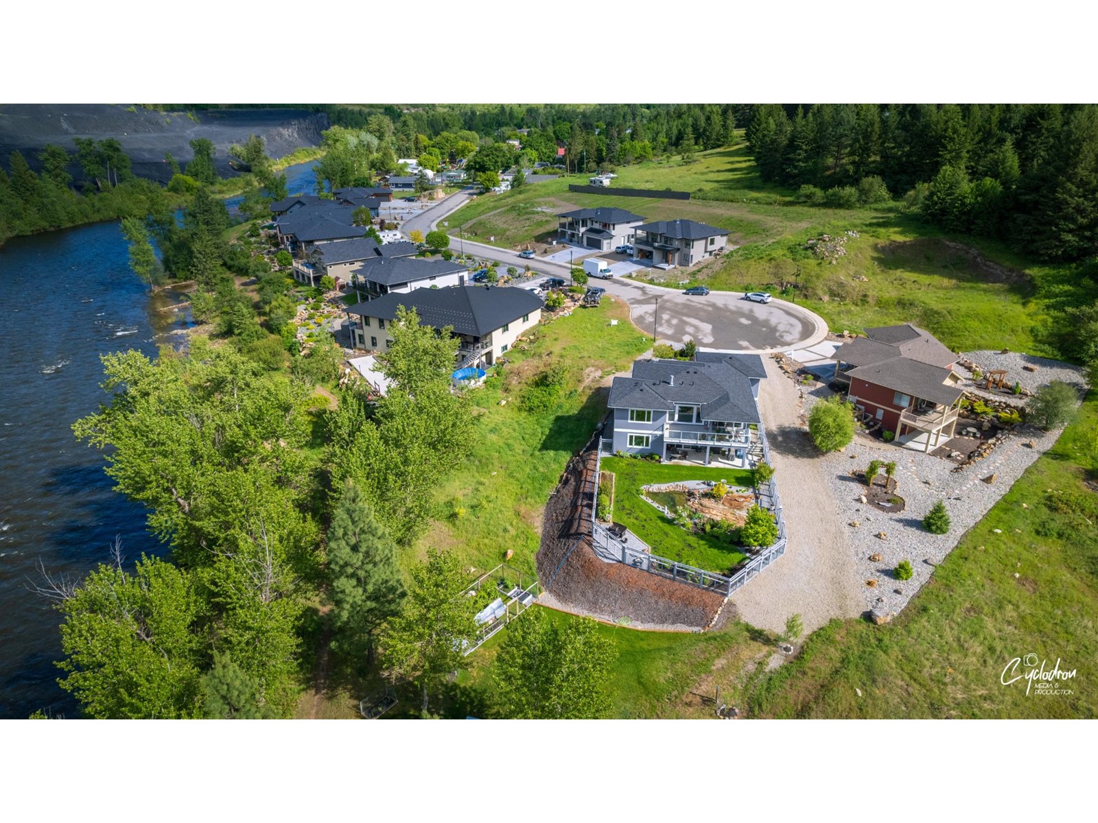 8840 RIVERSIDE DRIVE, grand forks, British Columbia