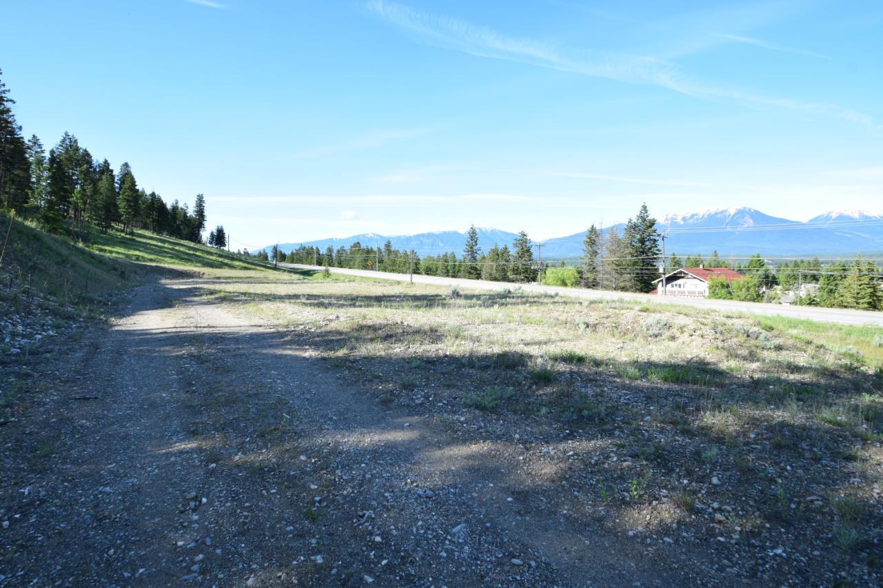 7585 Redstreak Park Road, Radium Hot Springs, British Columbia  V0A 1M0 - Photo 9 - 2454295