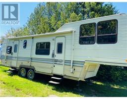 9 TAMARAC Road Unit# 17, stokes bay, Ontario