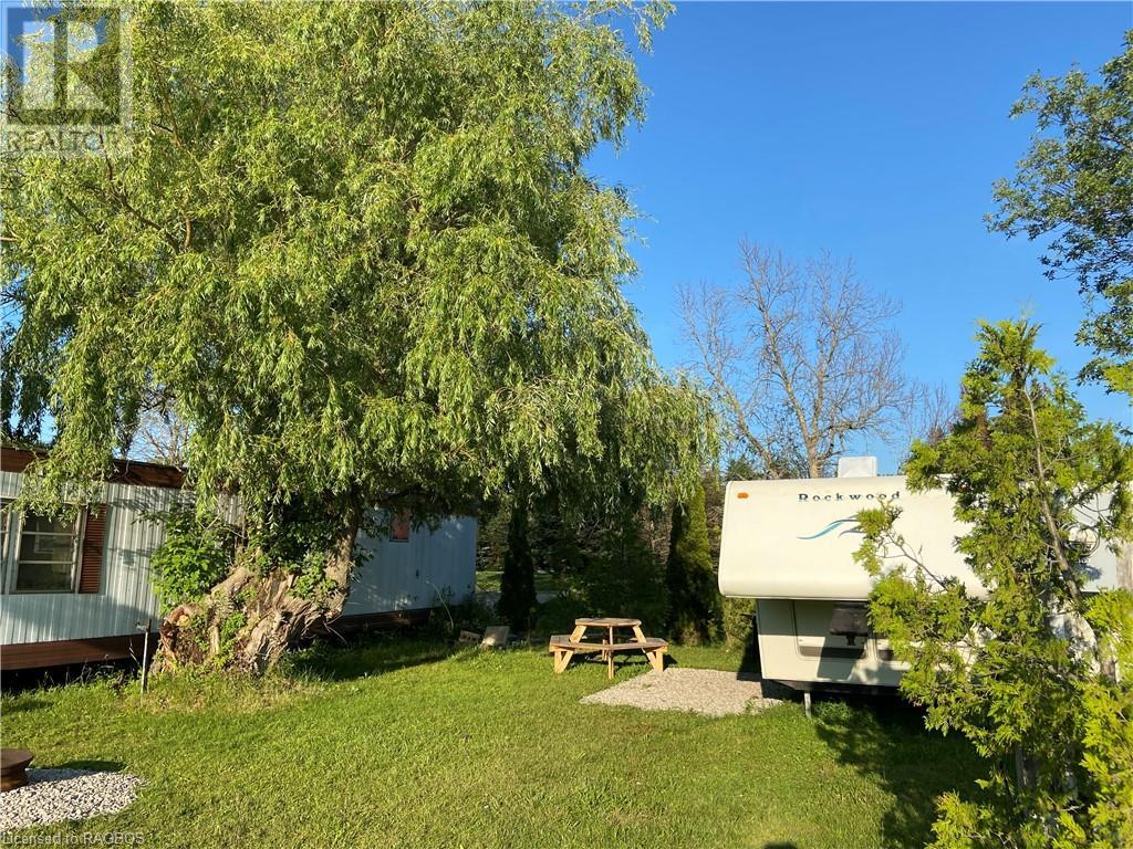9 Tamarac Road Unit# 15, Stokes Bay, Ontario N0H 2R0 - Photo 2 - 40134430