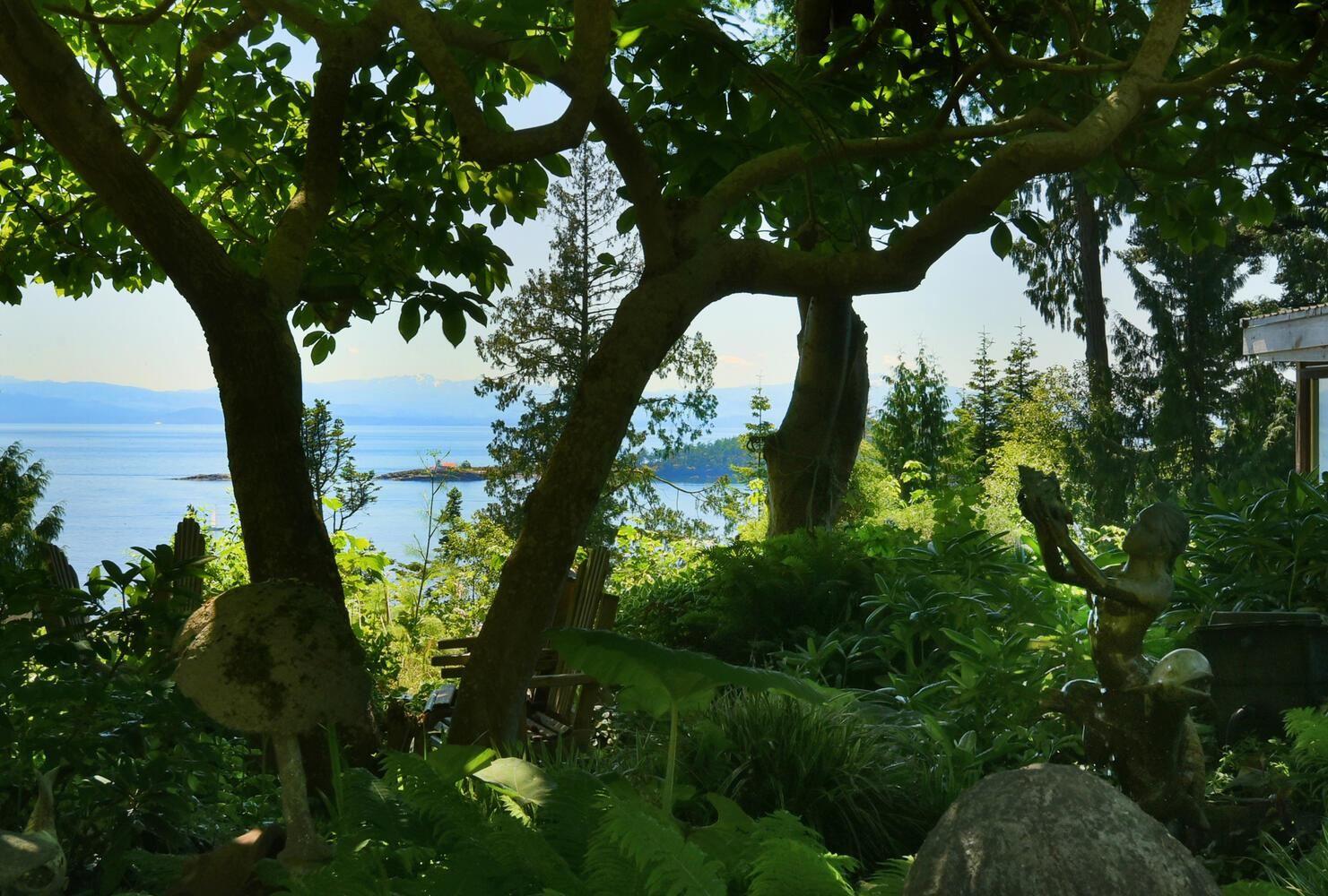 5205 Fullerton Road, Halfmoon Bay, British Columbia  V7Z 1E2 - Photo 14 - R2676289
