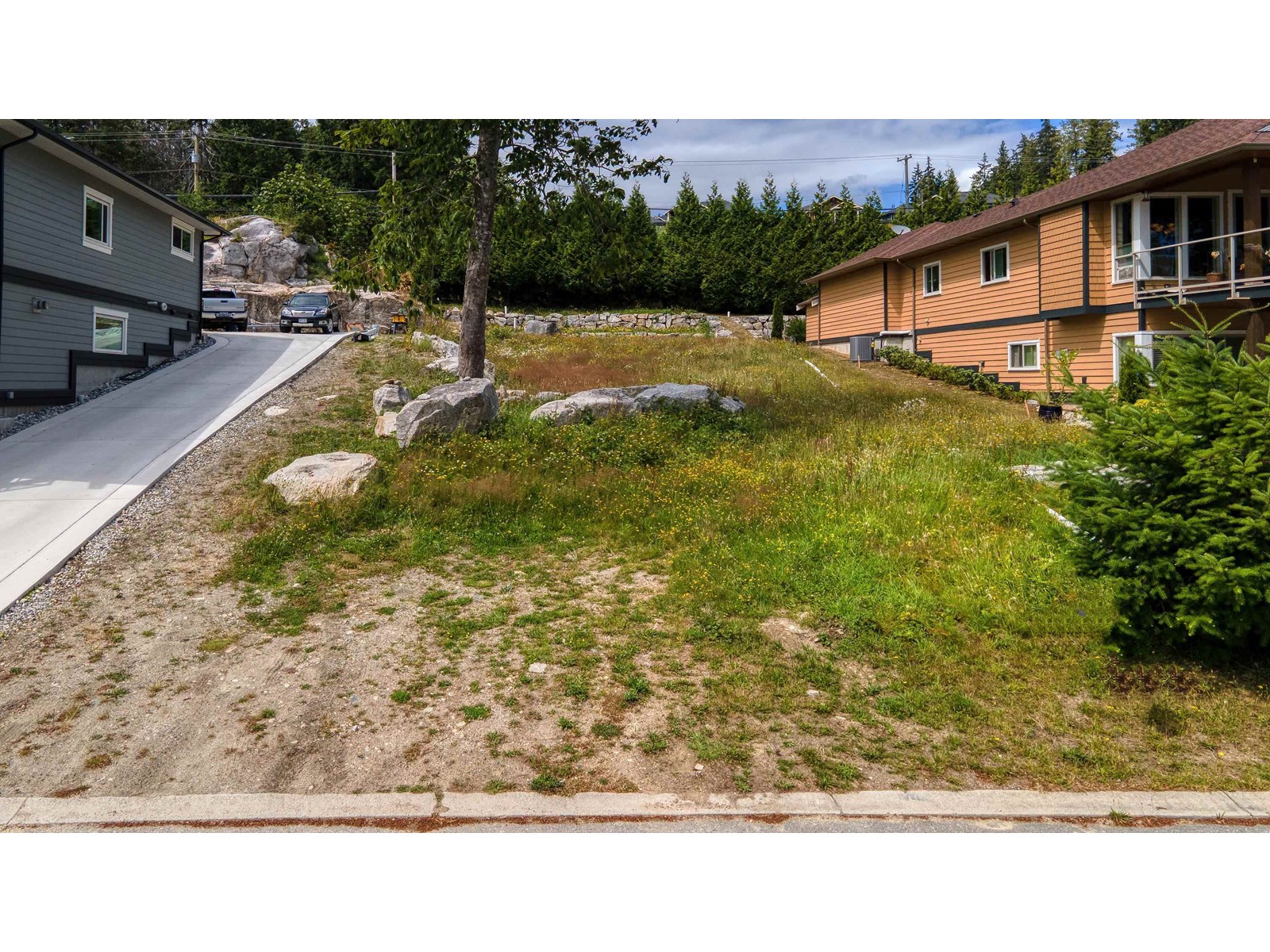 6014 Silverstone Lane, Sechelt, British Columbia  V7Z 0T8 - Photo 12 - R2675641