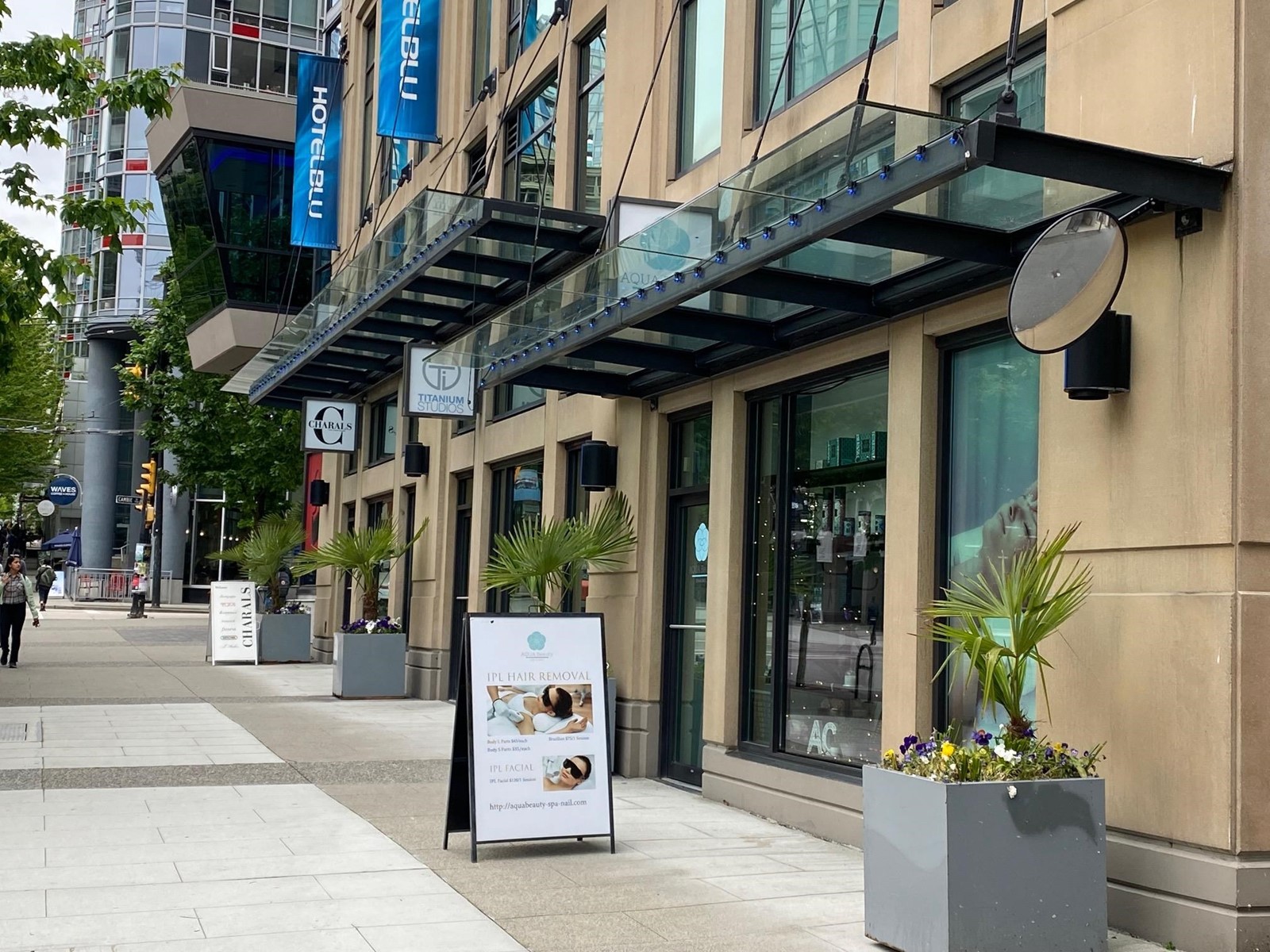 155 ROBSON STREET, vancouver, British Columbia