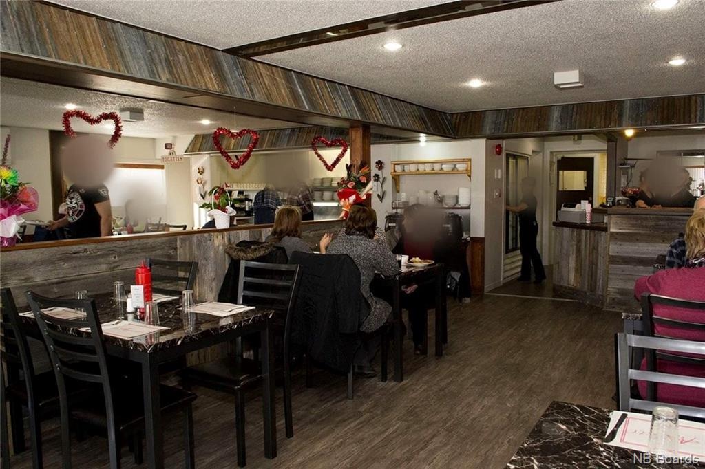 251 Rue Canada, Saint-Quentin, New Brunswick E8A 1K2 - Photo 5 - NB073458