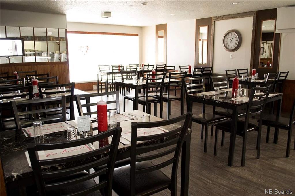 251 Rue Canada, Saint-Quentin, New Brunswick E8A 1K2 - Photo 3 - NB073458