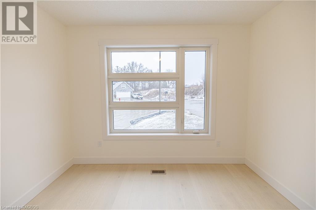 308 3rd Avenue, Hanover, Ontario  N4N 0B4 - Photo 5 - 40046956