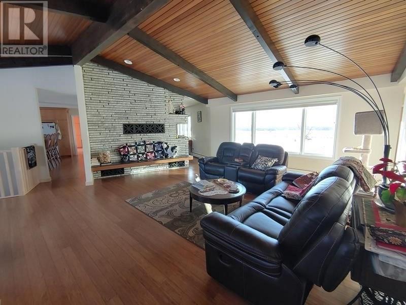 7067 257 Road, Fort St. John, British Columbia  V1J 4M6 - Photo 14 - C8042995