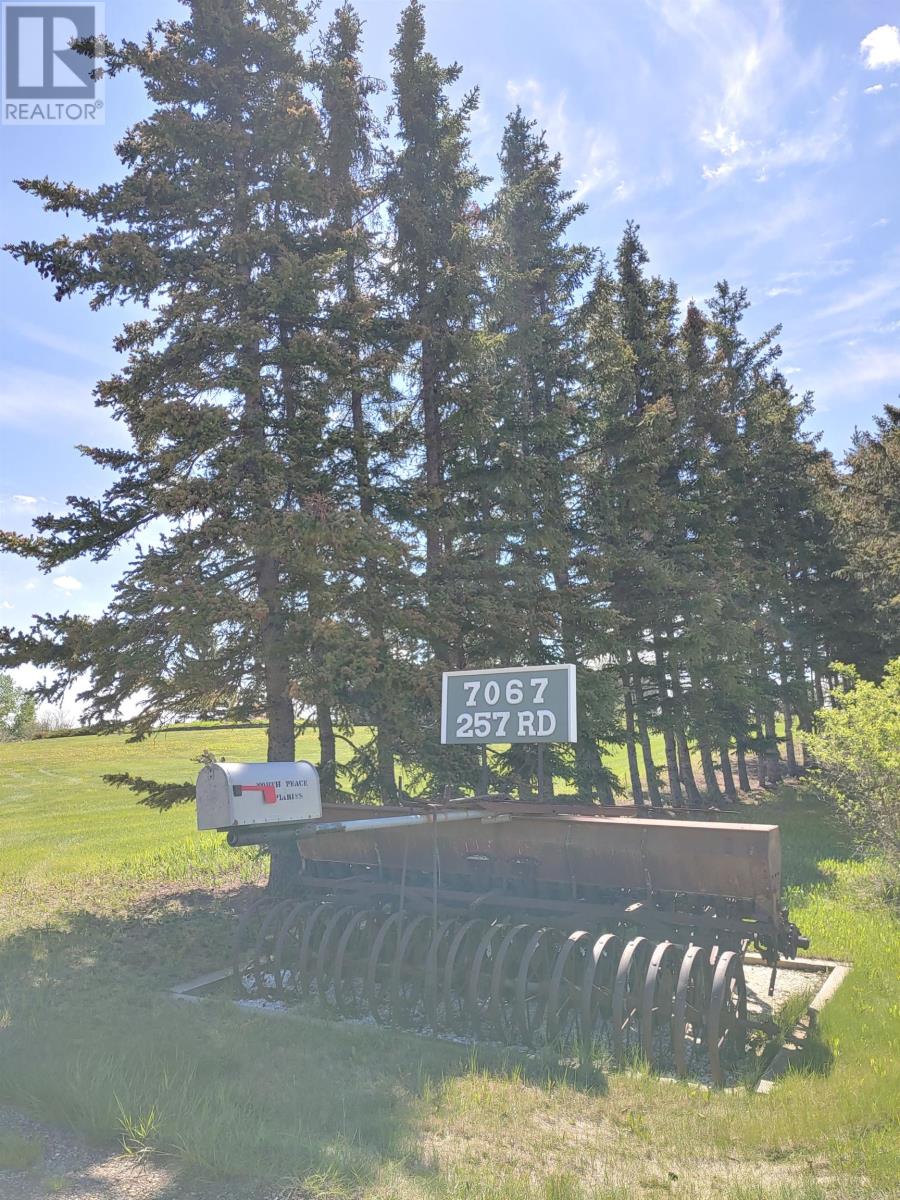 7067 257 Road, Fort St. John, British Columbia  V1J 4M6 - Photo 2 - C8042995