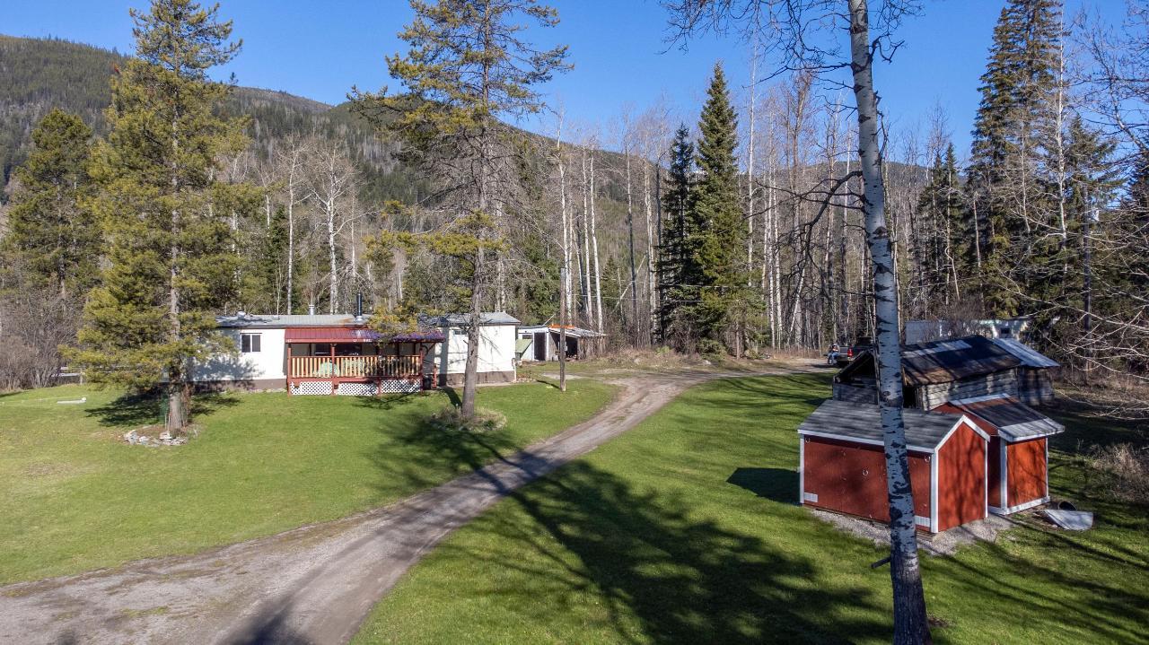 8412 Kaisner Road, Elk Valley, British Columbia  V0B 2G3 - Photo 8 - 2465315