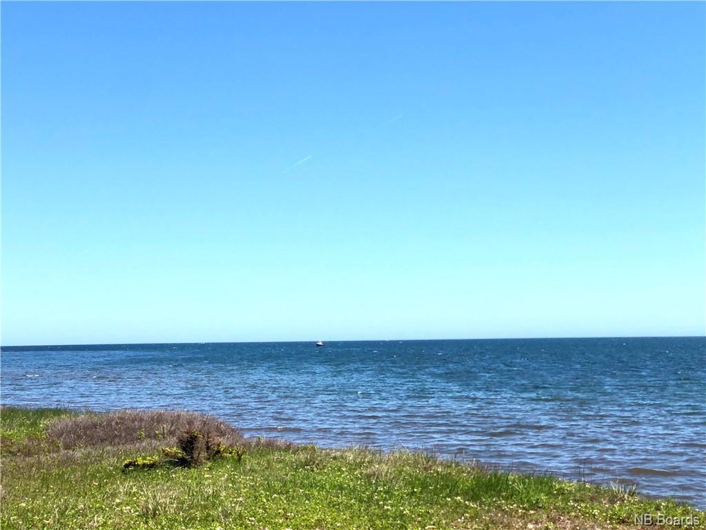 1092 Boul. De La Mer, Sainte-Marie-Saint-Raphaël, New Brunswick E8T 1V6 - Photo 7 - NB073863