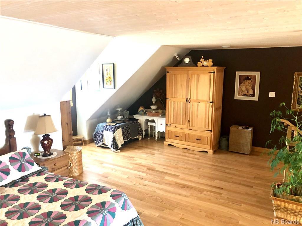 1092 Boul. De La Mer, Sainte-Marie-Saint-Raphaël, New Brunswick E8T 1V6 - Photo 38 - NB073863