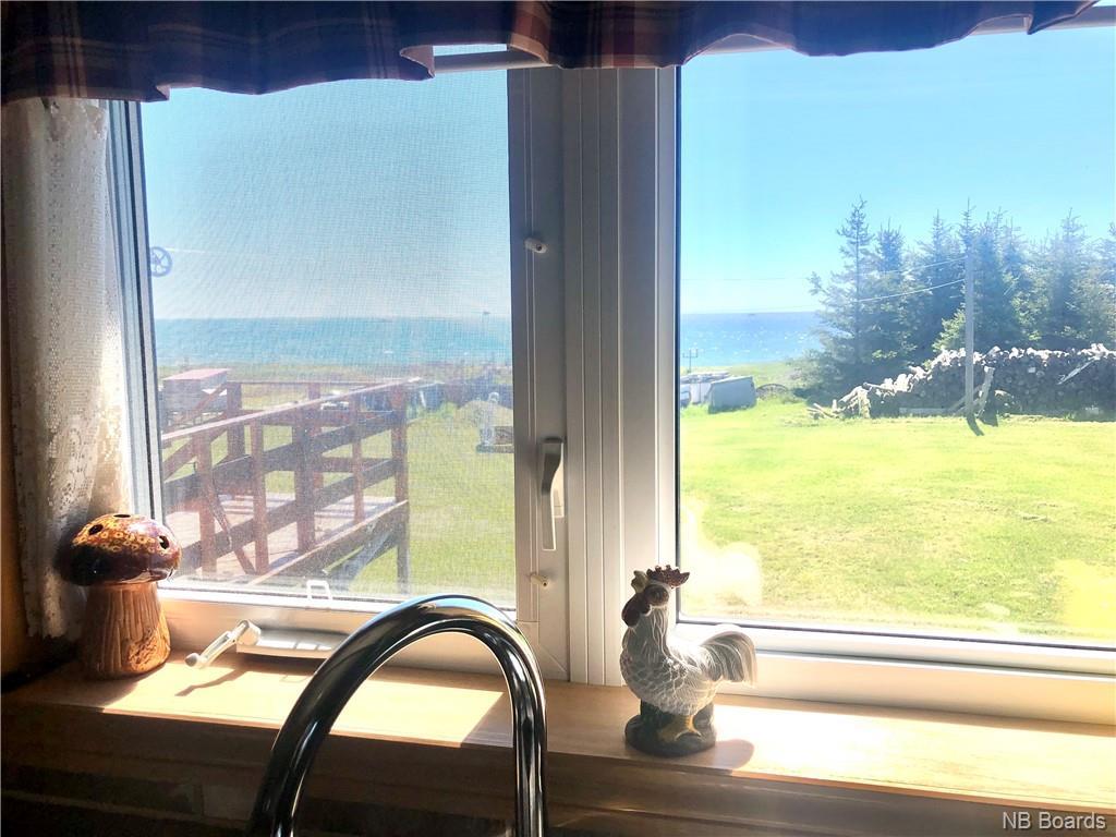 1092 Boul. De La Mer, Sainte-Marie-Saint-Raphaël, New Brunswick E8T 1V6 - Photo 15 - NB073863