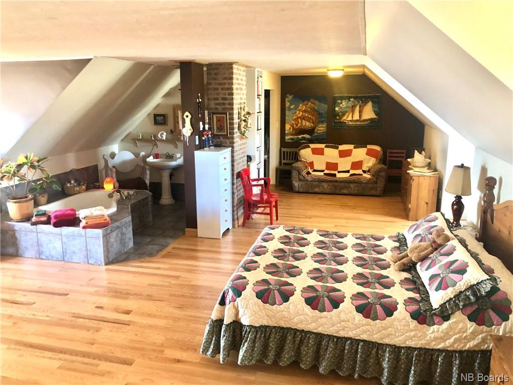 1092 Boul. De La Mer, Sainte-Marie-Saint-Raphaël, New Brunswick E8T 1V6 - Photo 28 - NB073863