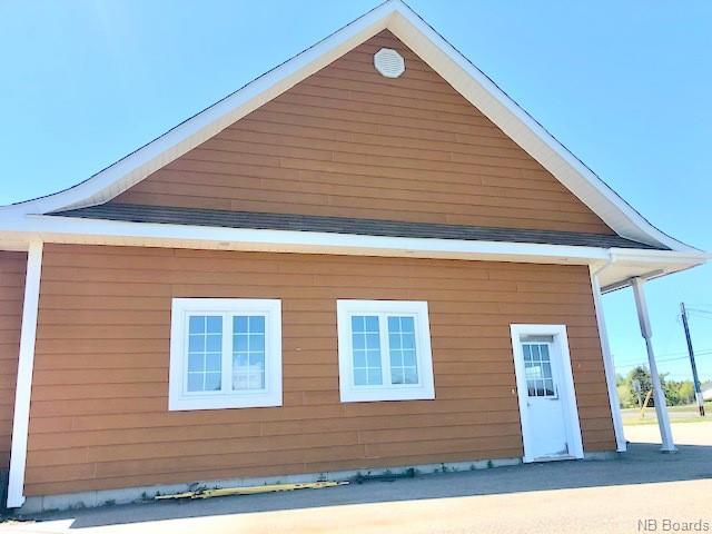 1092 Boul. De La Mer, Sainte-Marie-Saint-Raphaël, New Brunswick E8T 1V6 - Photo 4 - NB073863