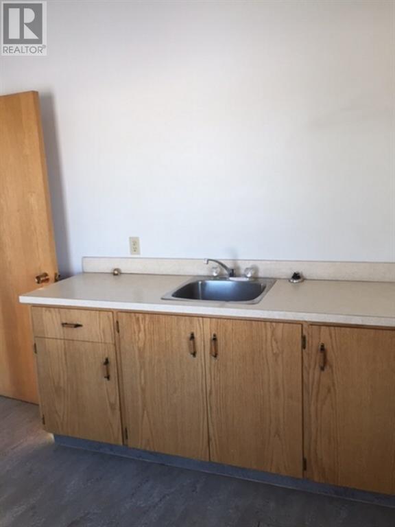 2 Banff  Avenue, Rainbow Lake, Alberta  T0H 2Y0 - Photo 15 - A1048164