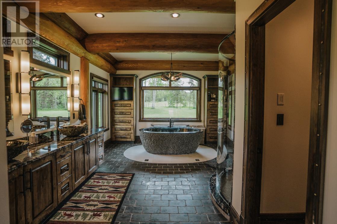 1987 Barkerville Highway, Quesnel, British Columbia  V2J 6T5 - Photo 8 - R2703313