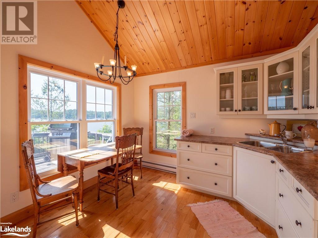 17602 Georgian Bay Shore, Honey Harbour, Ontario  P0E 1E0 - Photo 24 - 40248016